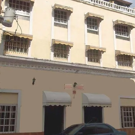 Hostal Condo-Parque